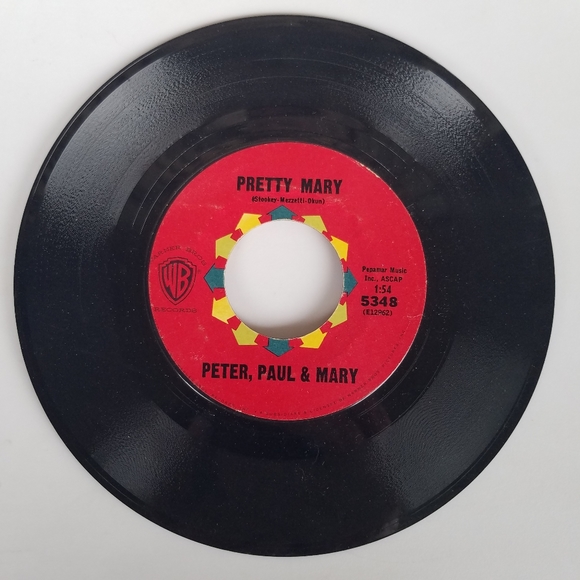 Peter, Paul, & Mary 45 RPM- Puff the Magic Dragon/ Pretty Mary - Warner Brothers - Picture 3 of 4